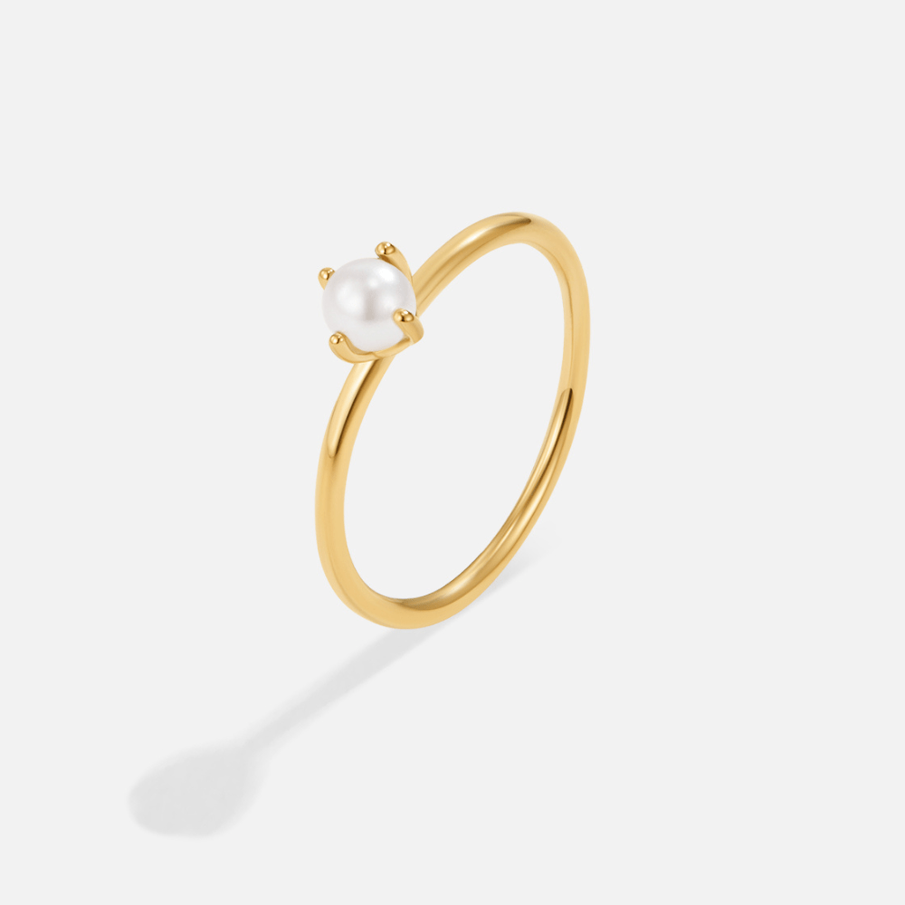 Uma Perle Solitaire Ring