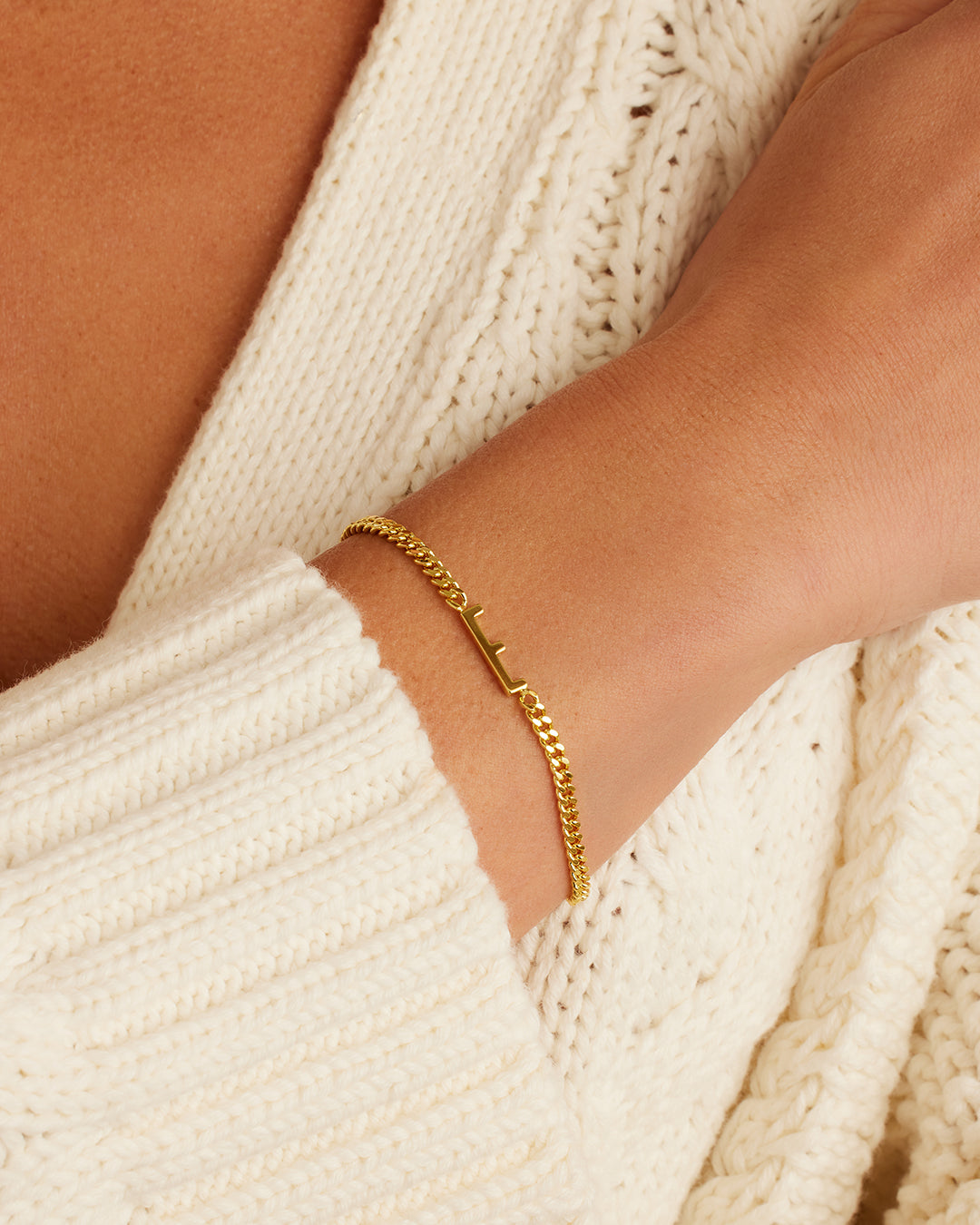 Luna Alfabet Charm-armbånd