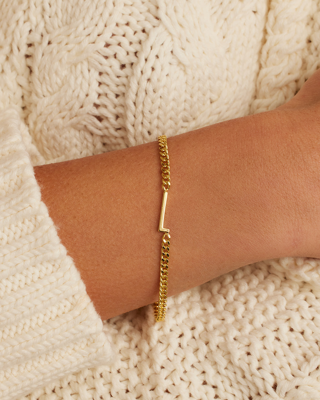 Luna Alfabet Charm-armbånd