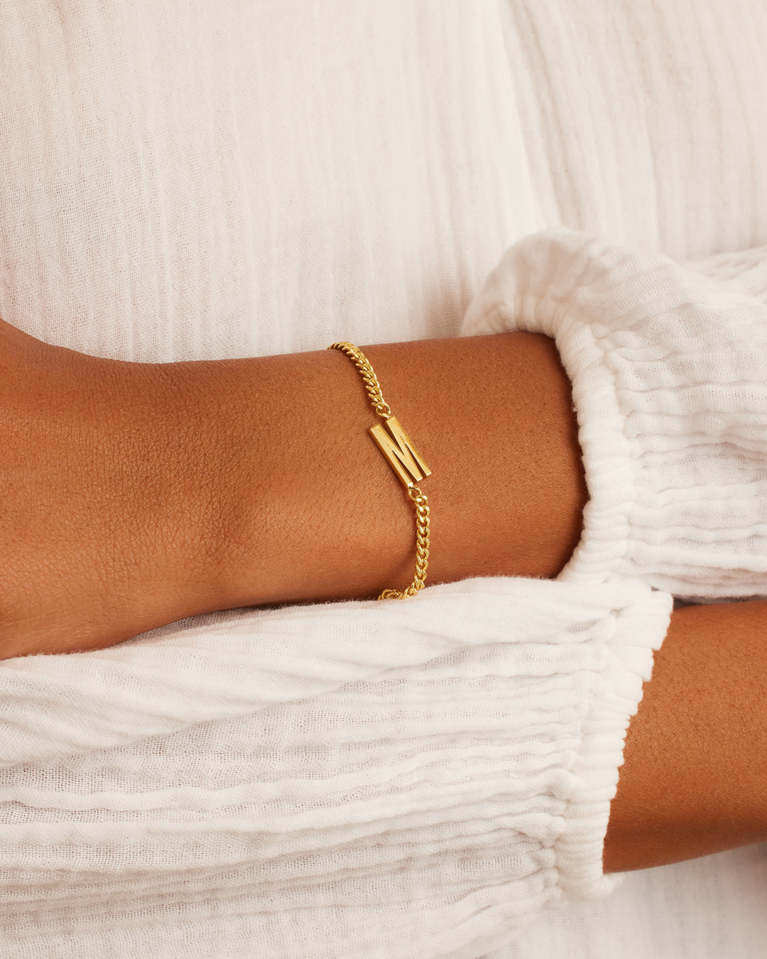 Luna Alfabet Charm-armbånd