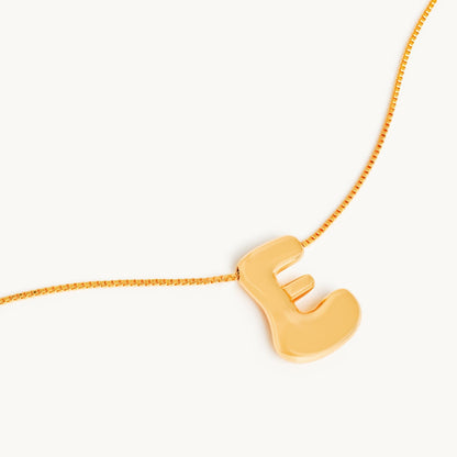 Boblende Bogstav Halskæde