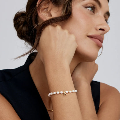 Perle Initial-armbånd