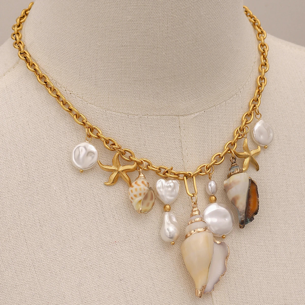 Sofias Guldbelagte Perle- og Søstjernevedhæng Halskæde