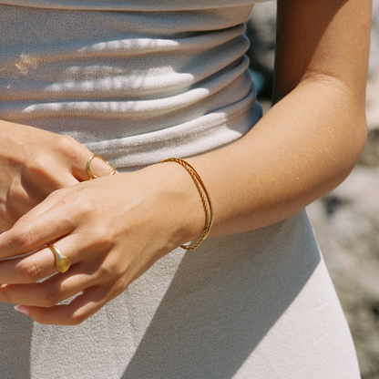 “IOS” LAGT PÅ LAG ARMBÅND