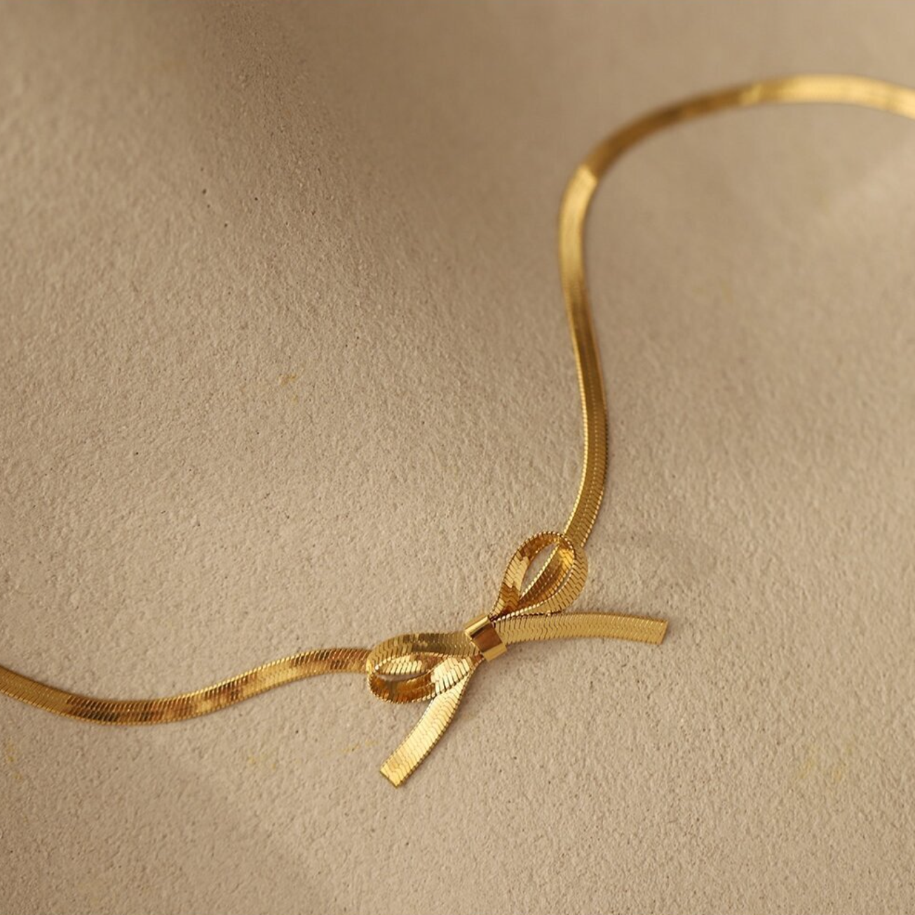 Carol Sløjfehalskæde