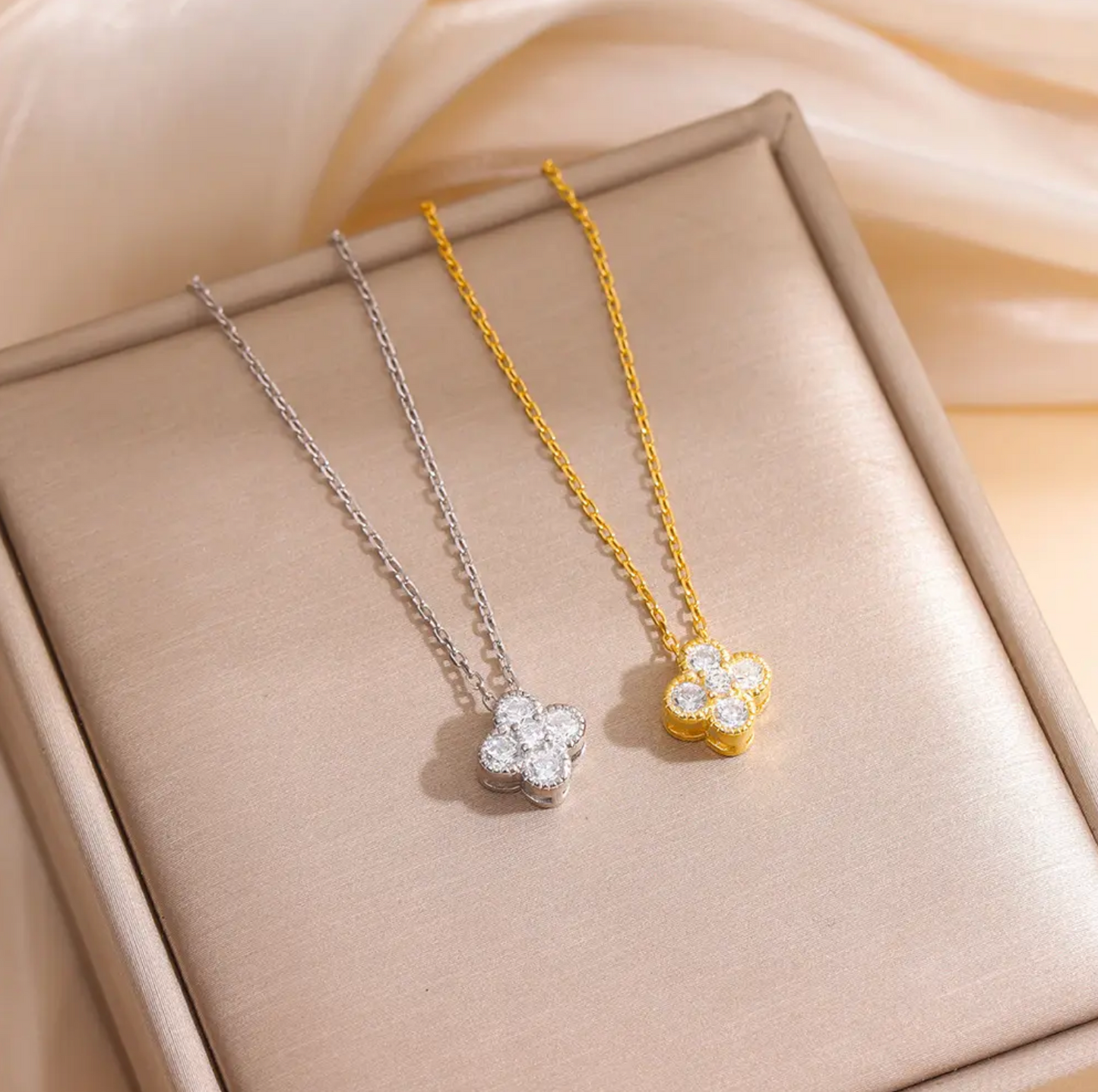 Firkløver Glimmer Vedhæng Halskæde