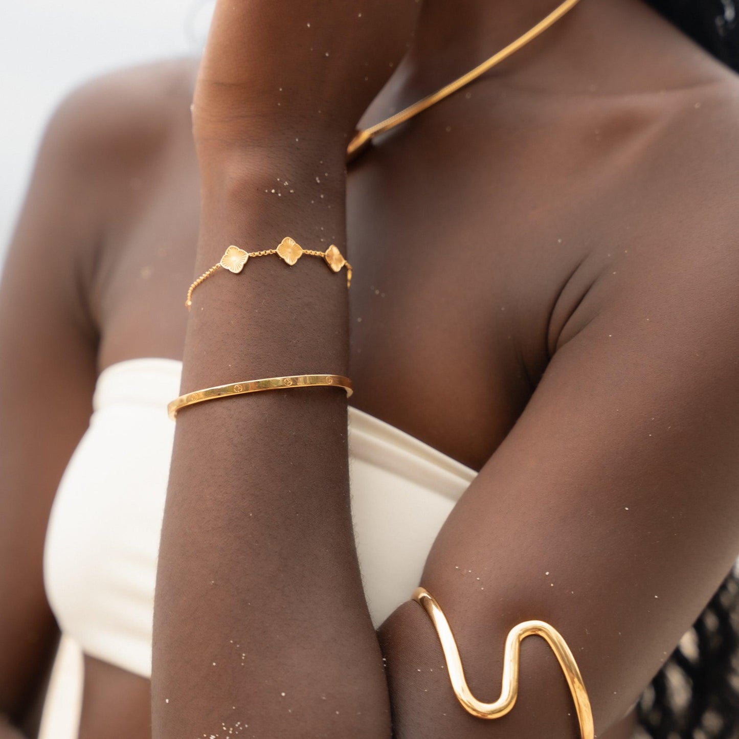 Shape of Water Armbånd