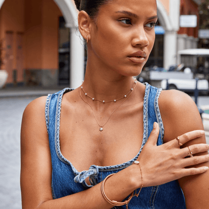 Hvid Blomster Vedhængshalskæde